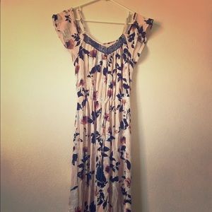 Cute and light boho dress!