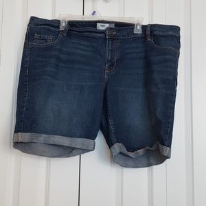Bermuda jean shorts