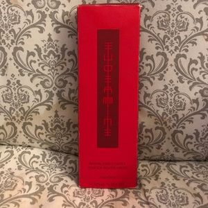 Shiseido revitalizing essence