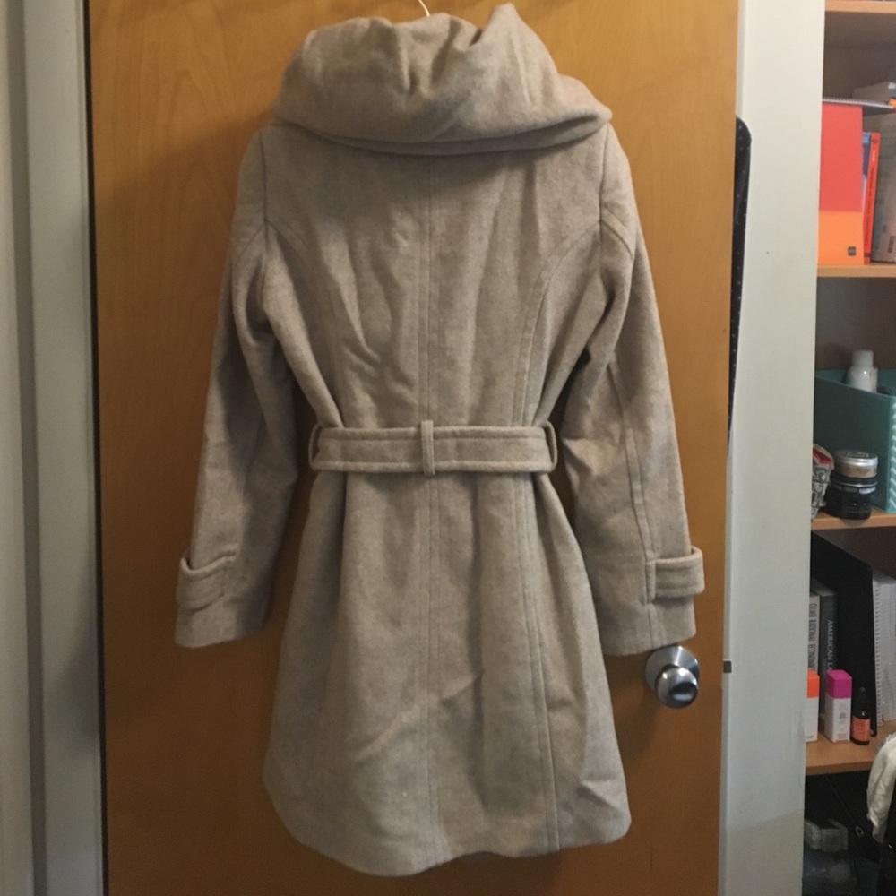 Zara Basic Coat - Picture 2 of 2