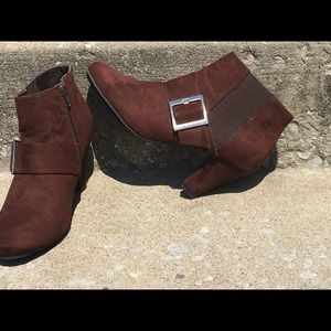 Brown Boots (Booties)