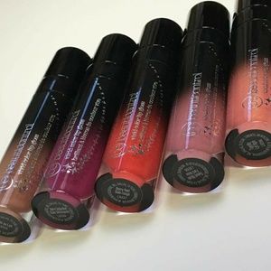 Lip gloss (sweet blush/berry seductive/very red