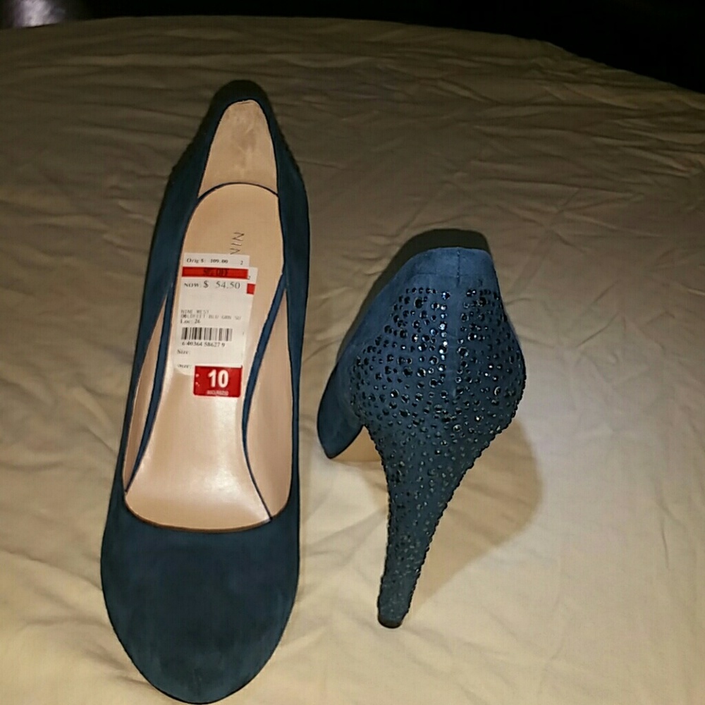 NWT Nine West pump