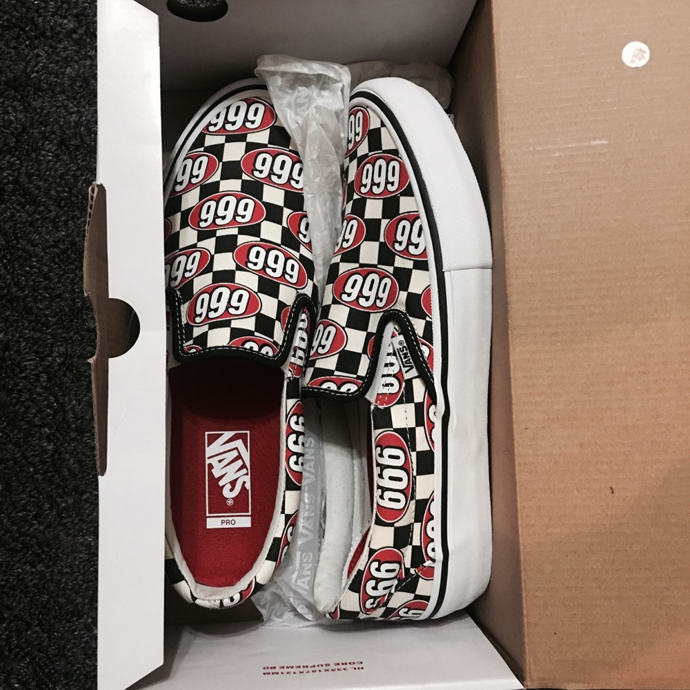 Supreme/Vans 666 Slip-On