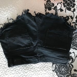 Black American Eagle jean shorts