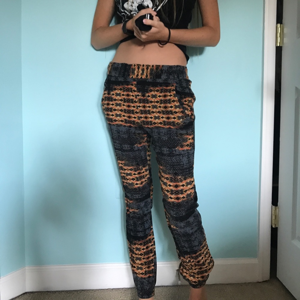 Patterned joggers