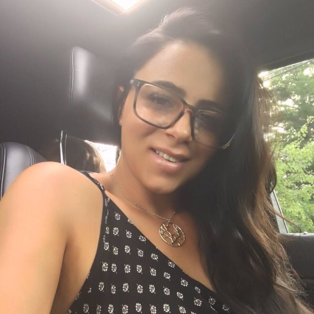 Meet your Posher, Christina