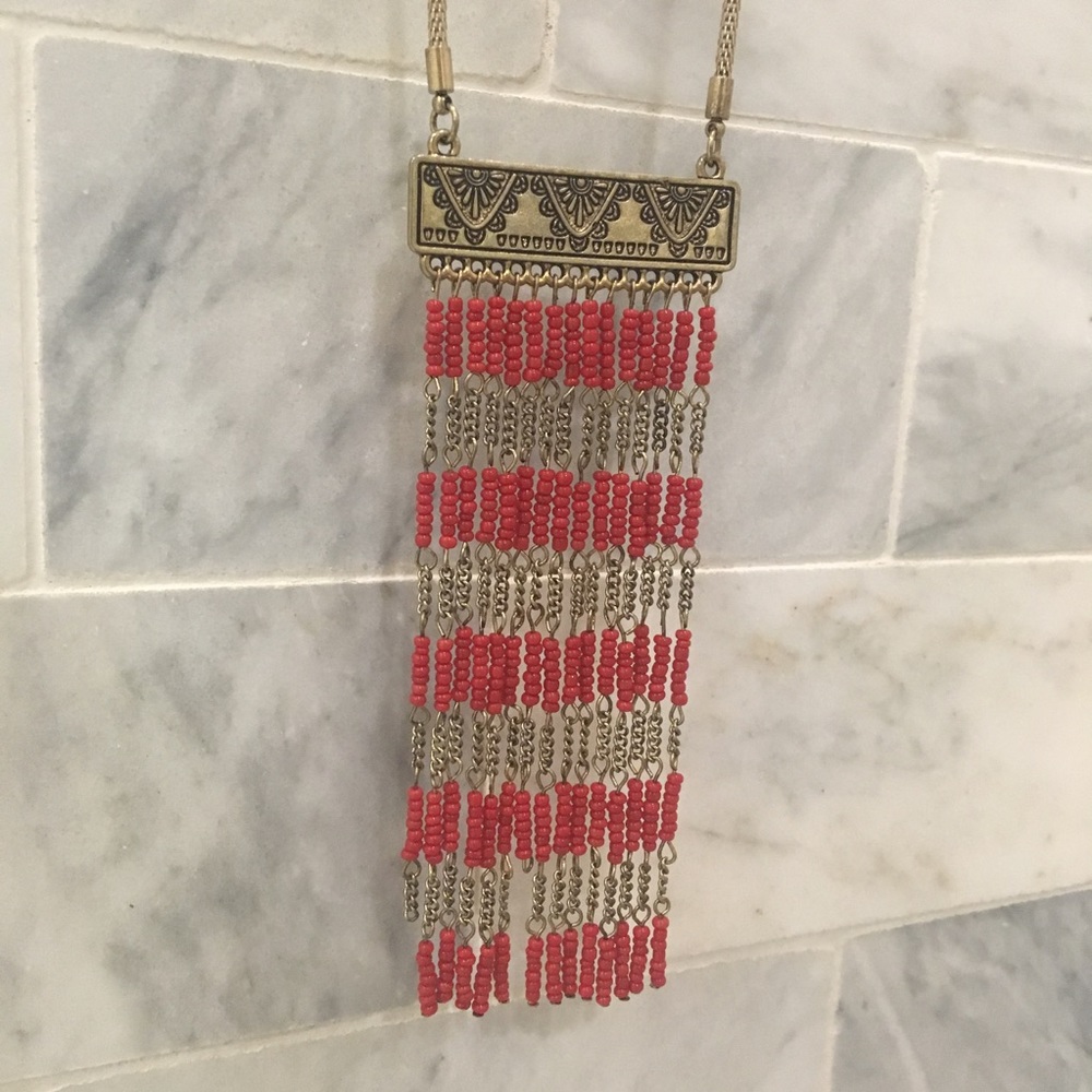 Gold and red pendant beaded necklace