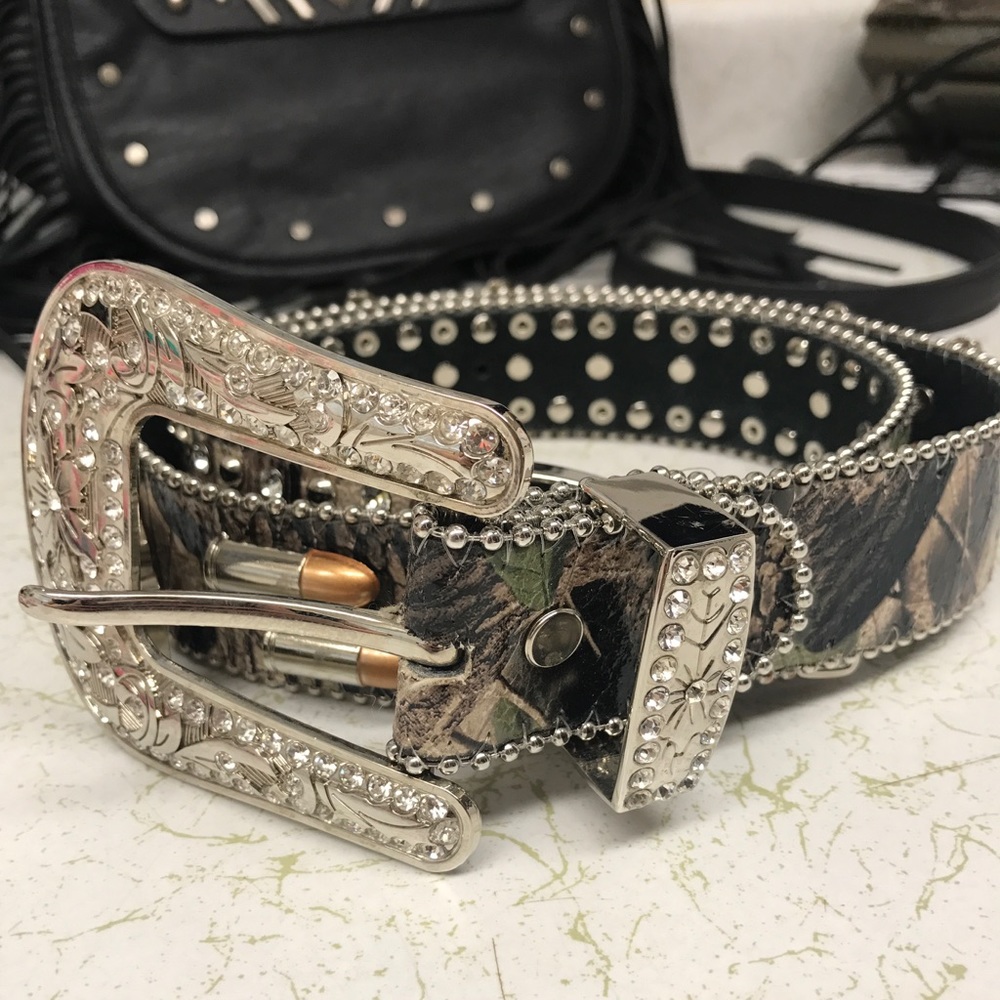 ❌TRADED ❌ Cowgirl Belt with Lots of Bling 💕