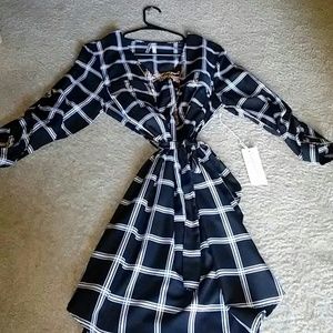 💥SALE💥Black and White Square Dress