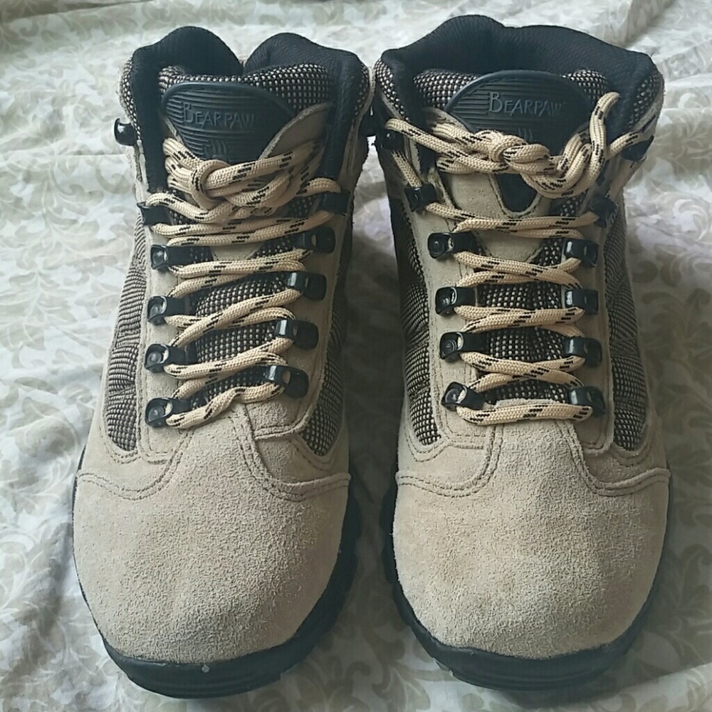 BearPaw Womens Beige Hiking Shoes