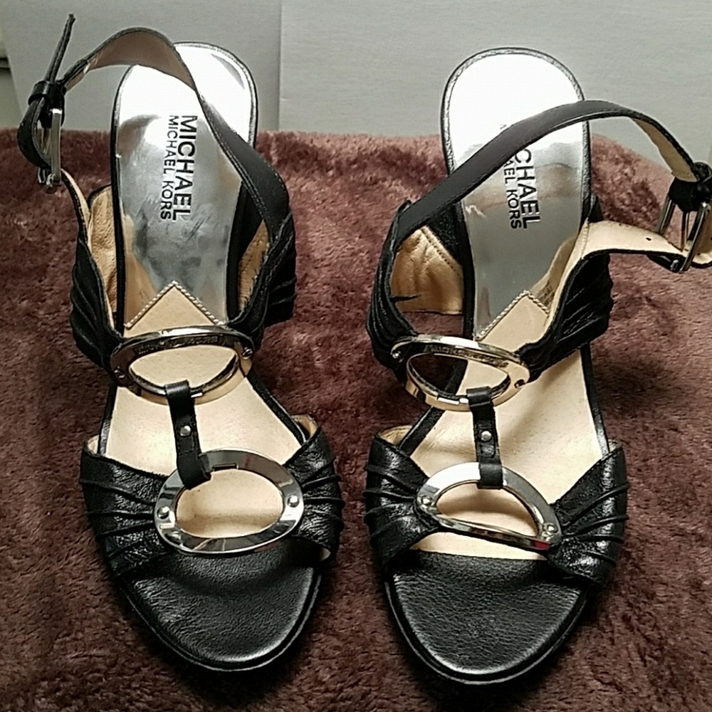 MICHAEL Michael KORS heels - Picture 7 of 8