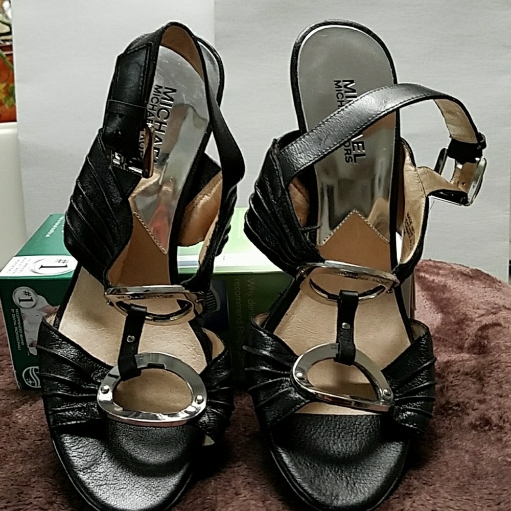 MICHAEL Michael KORS heels - Picture 8 of 8