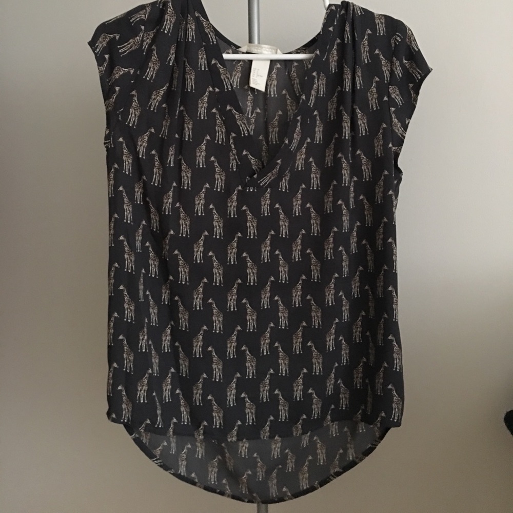 H&M giraffe print top
