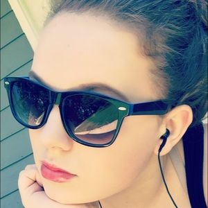 Meet your Posher, Ashlynn