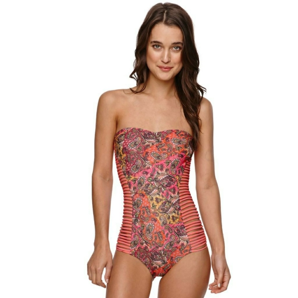 O'Neill Festival One Piece Women's 
Swimsuits