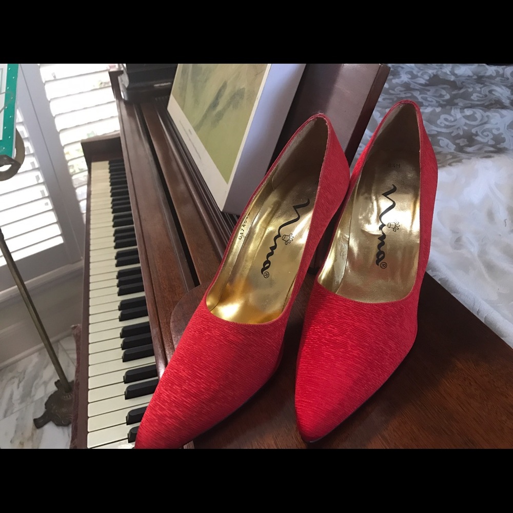 ⚡️⬇️Final ⚡️Sale!!!💋Nina Pumps. Red Sz 8.5. New