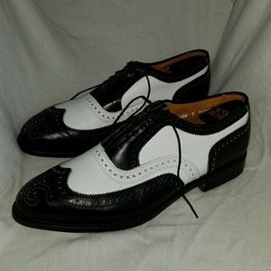Allen Edmonds Broadstreet Blk/Wht Oxfords shoes