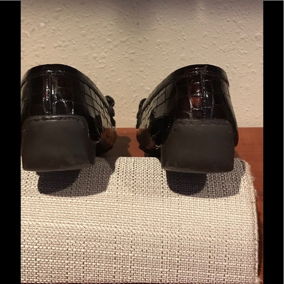 STUART WEITZMAN LEATHER LOAFER - Picture 3 of 6