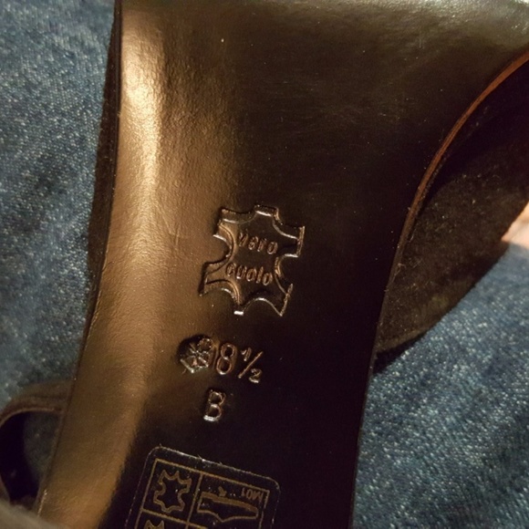 Beautiful Black Suede Platform Sandals - Sz 38-1/2 - Picture 5 of 6