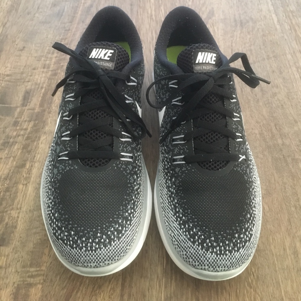 Nike Free Run Distance black and white 8.5