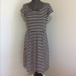 Jessica Howard size 14 black white striped dress