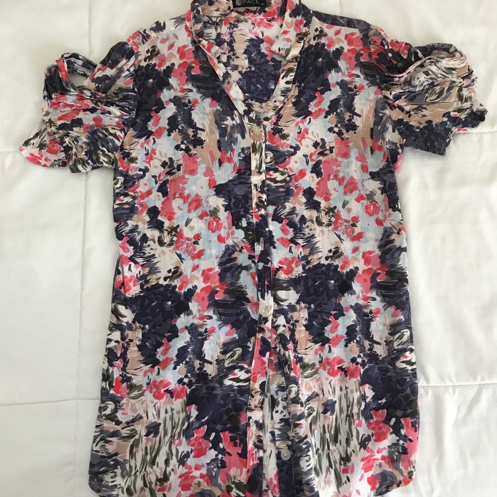 Button down v-neck top