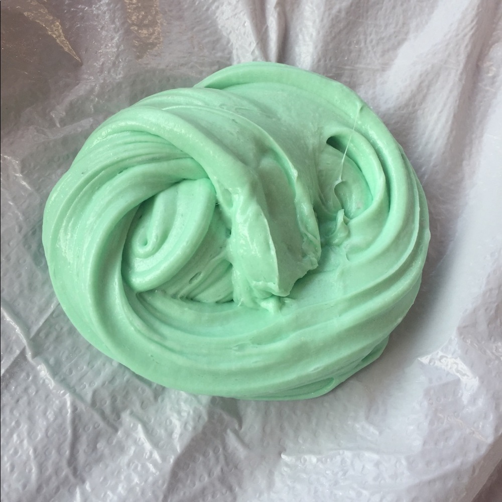 Mint green slime - Picture 2 of 2