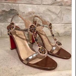 💯Christian Louboutin Kaleitop Gold Heels Sz 40/10