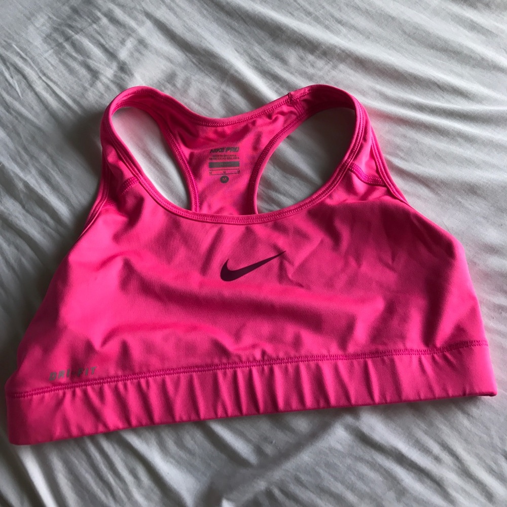 Nike pro sports bra