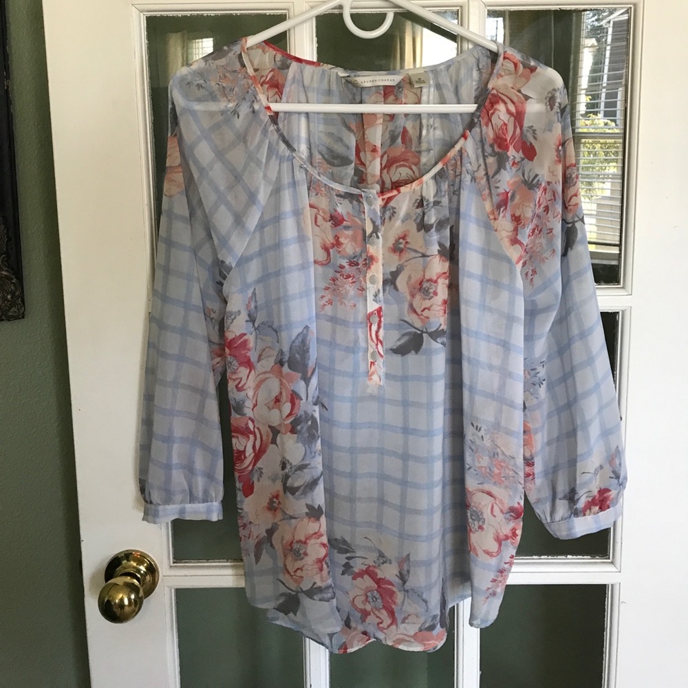 Long sleeved flower Lauren Conrad blouse size m.