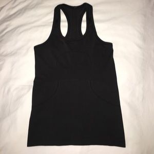 Lululemon Swiftly Tech Tank Top. Black. Size 6
