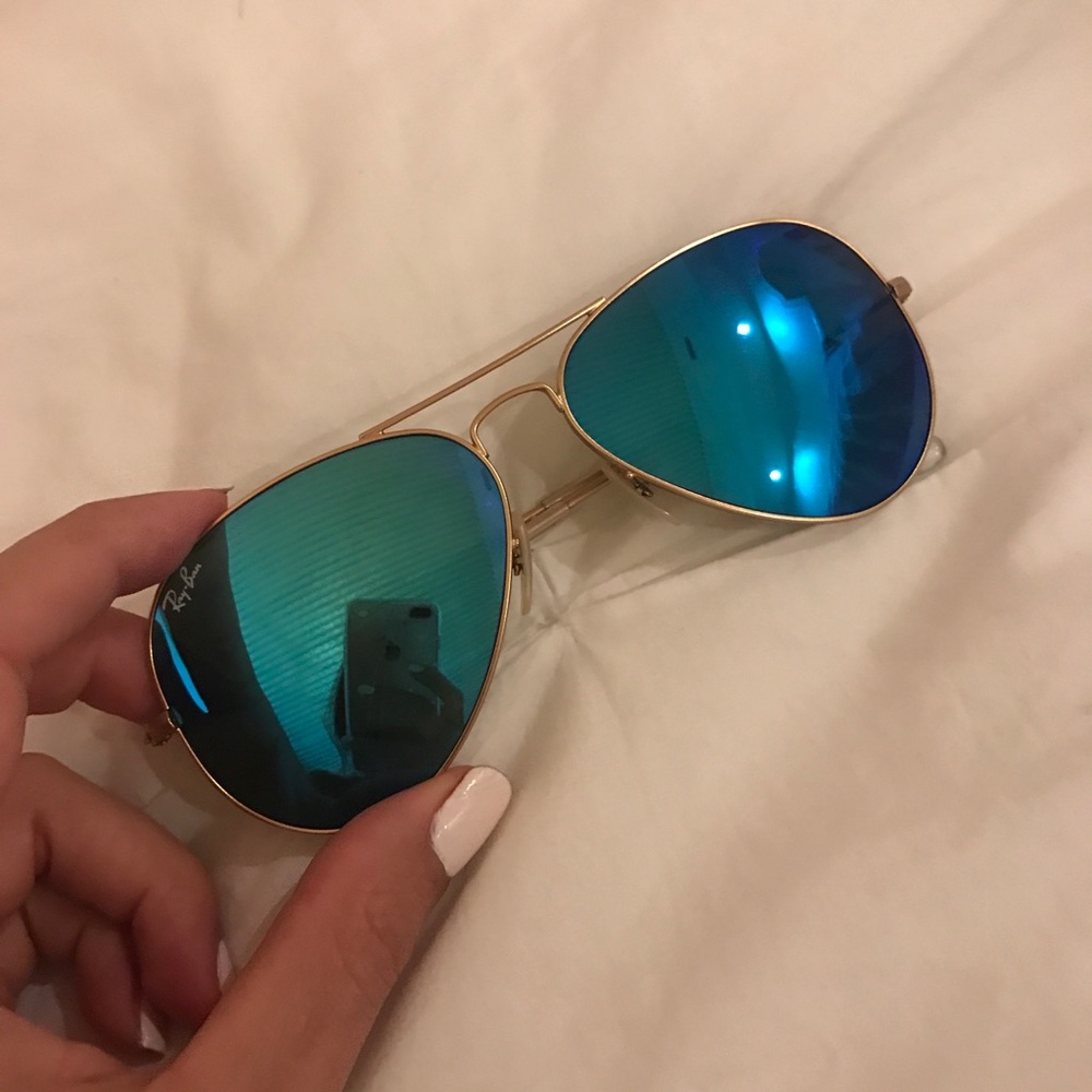 Ray-ban mirrored aviators