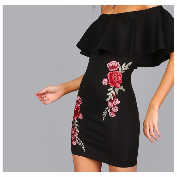 ❗️FINAL PRICE Black Embroidered Bodycon Dress - Picture 2 of 7