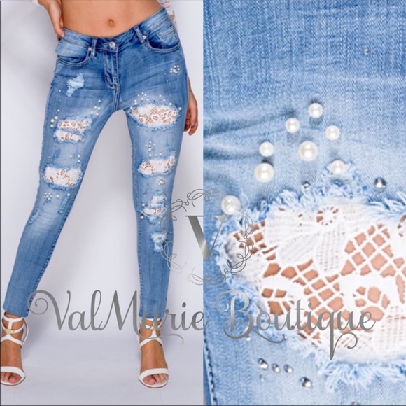 📍LAST PAIR- Lace and Pearl Insert Denim Jeans - Picture 3 of 4