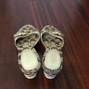 Coach flat form sandal