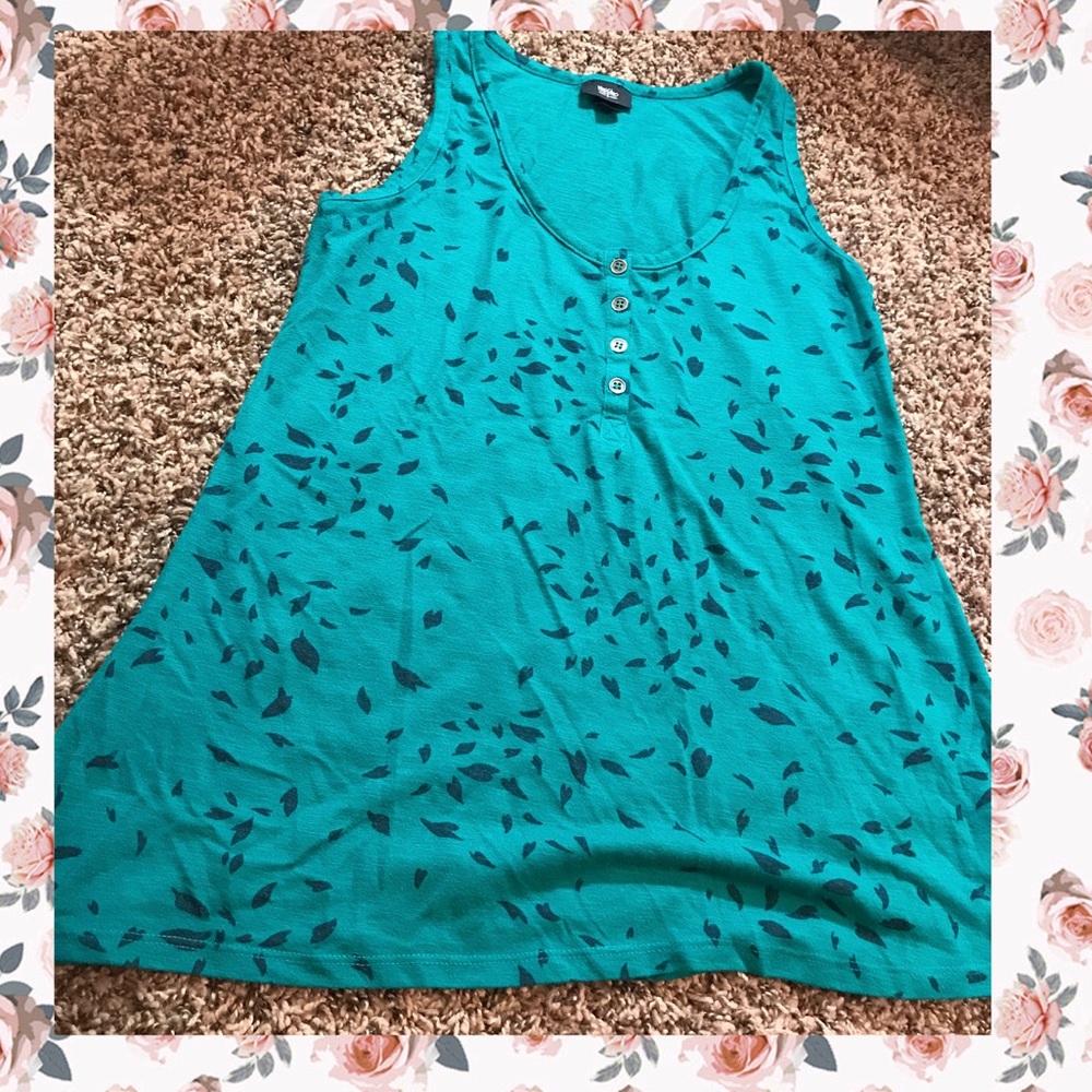 Loose fitted tank top