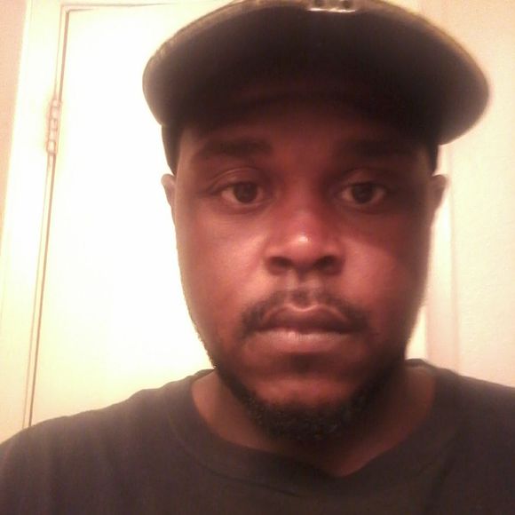 Meet your Posher, Chris - Picture 1 of 1