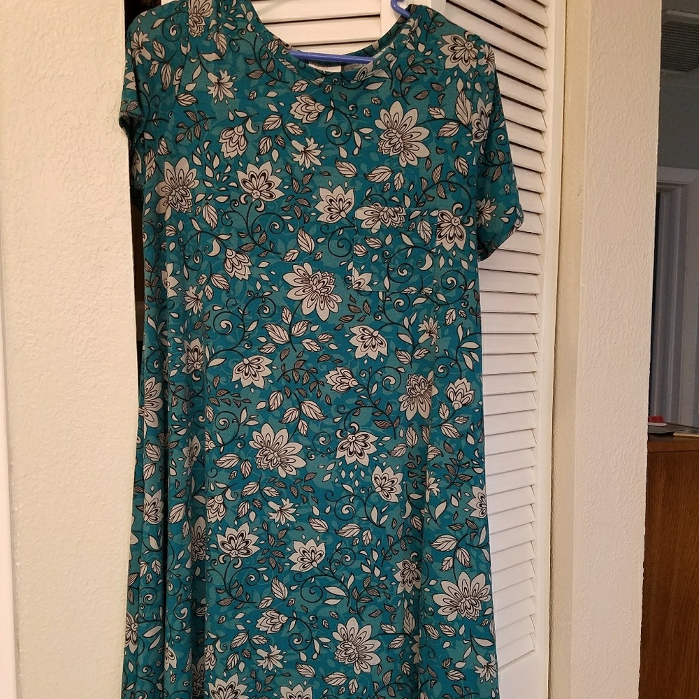 Lularoe Carly