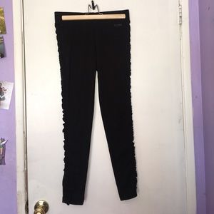 Black guess leggings