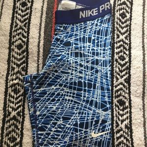 Nike Pro Capri Workout Leggings