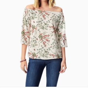 XS Charming Charlie's off the shoulder floral top