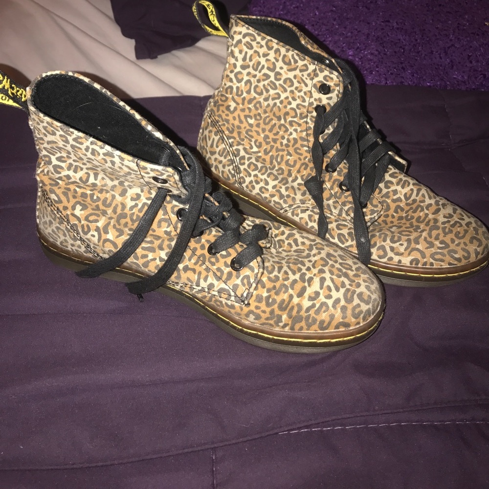 Dr.Martens high top shoes
