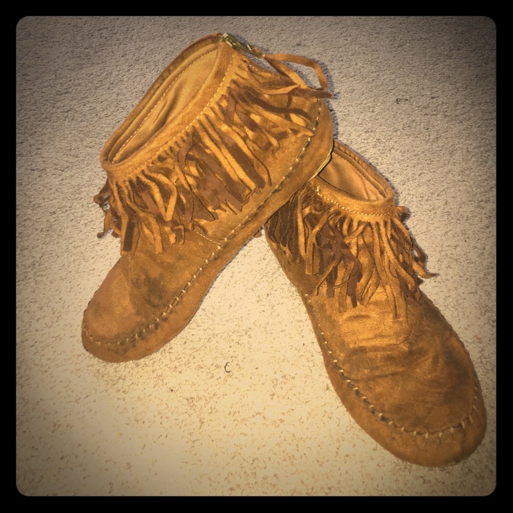 Cute moccasins!