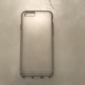 iPhone 6/6s Tech 21 slightly used clear case