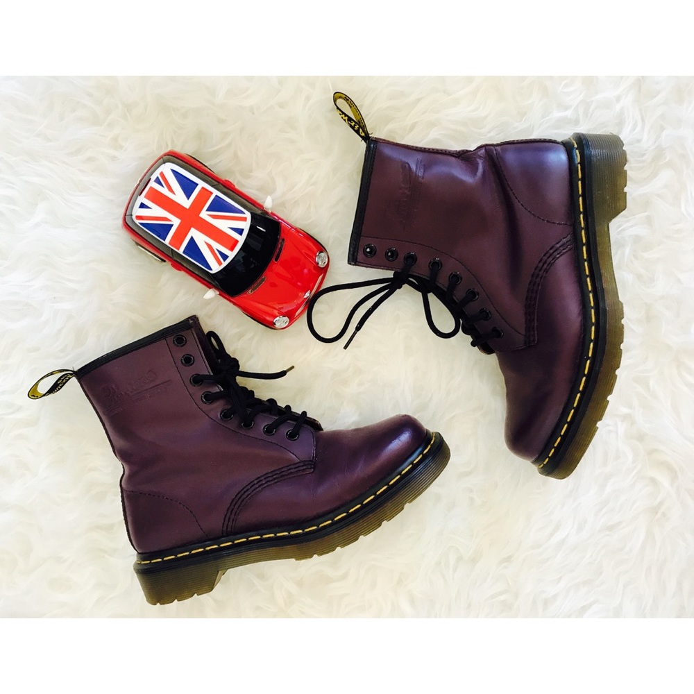 🇬🇧NEW IN🇬🇧 Classic Plum Doc Martens