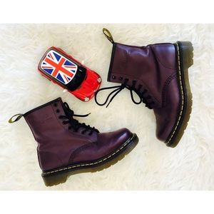 🇬🇧NEW IN🇬🇧 Classic Plum Doc Martens