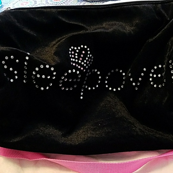 Unknown Handbags - 🐙Sleepover Furry Duffle Bag With Rhinestones