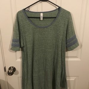 Lularoe large Perfect Tee