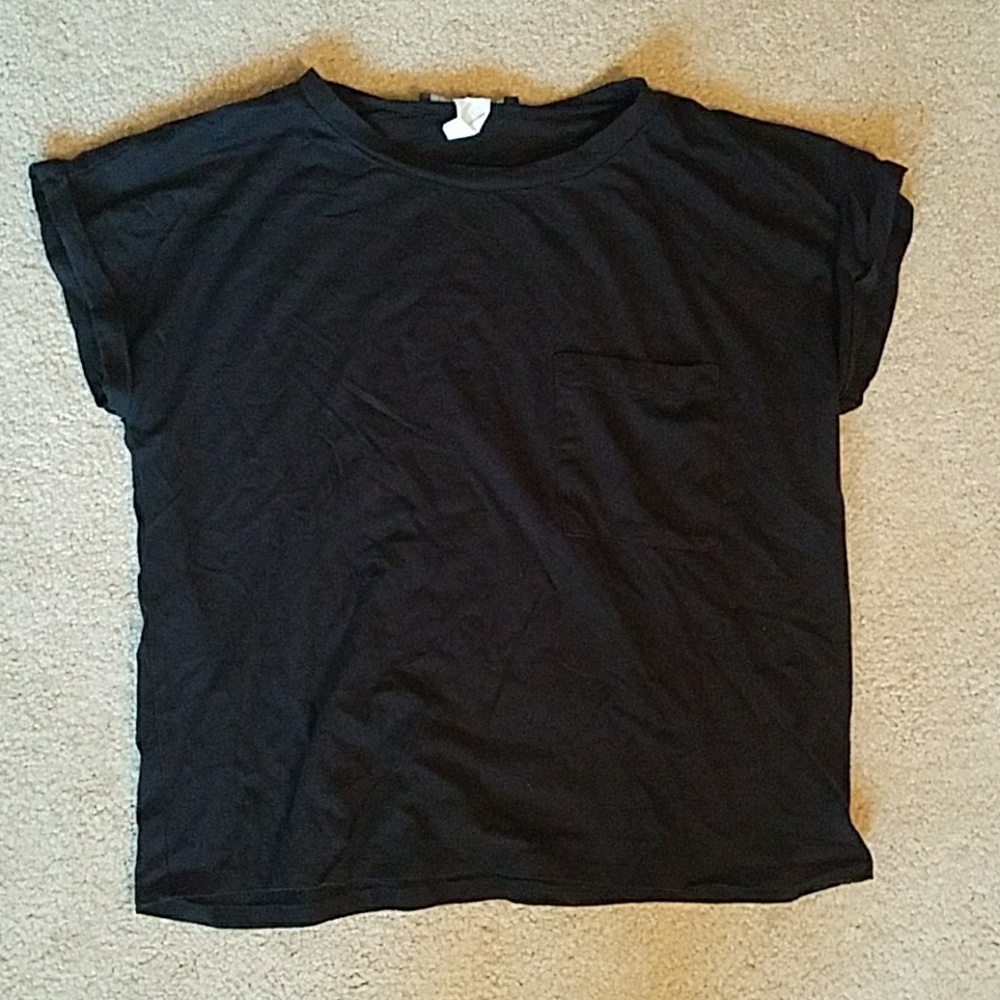 Black t-shirt